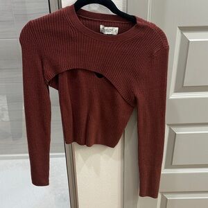 Abercrombie & Fitch Burgundy Sweater
